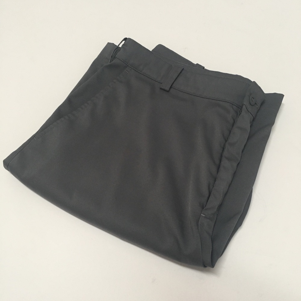 Men’s Size 33 Nike Golf Shorts